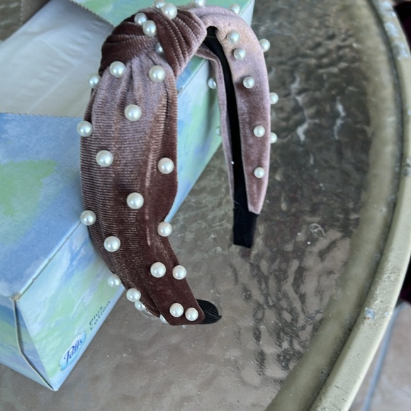 A velvety material with pearls. Absolutely beautiful - Picture 3 of 3